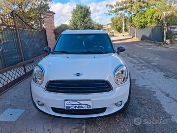 Mini Cooper D Countryman 1.6 adatto neopatentati