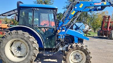 Trattore New Holland TN 55