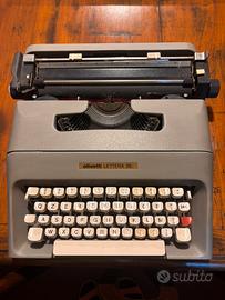 Macchina da scrivere Olivetti
