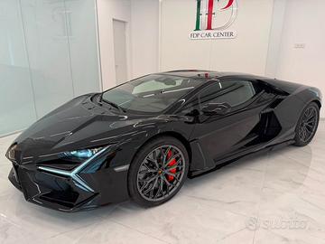Lamborghini Revuelto Carbon