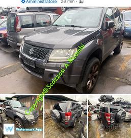 Suzuki Grand Vitara anno 2011 per ricambi Fi