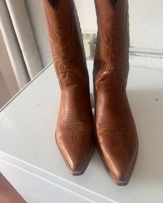 Stivali sendra