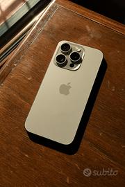 iPhone 15 Pro 128GB - PARI AL NUOVO - Impeccabile