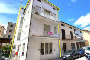 CASA BIFAMILIARE a DUE PASSI DAL MARE E DAL CENTRO