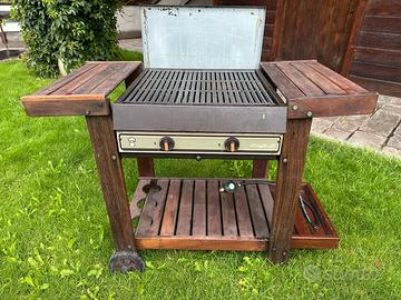 BBQ- barbeque a gas con pietra lavica