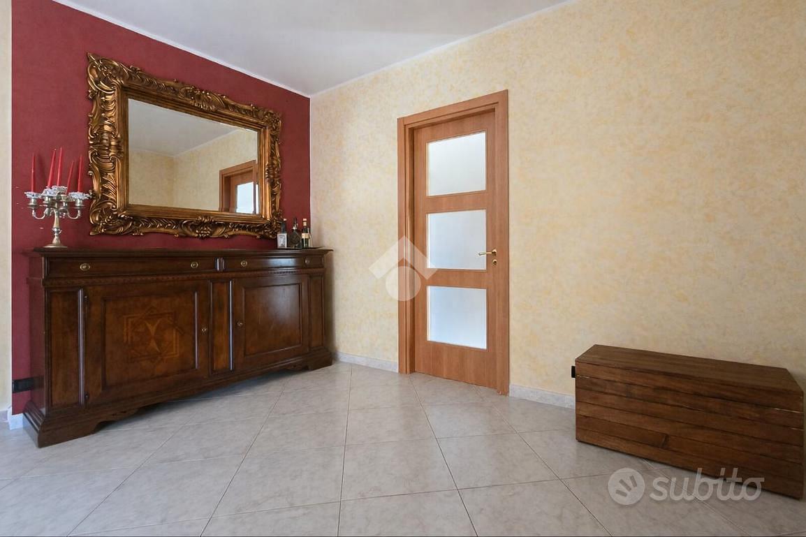 3 LOCALI A MONTALTO UFFUGO - Vista 5
