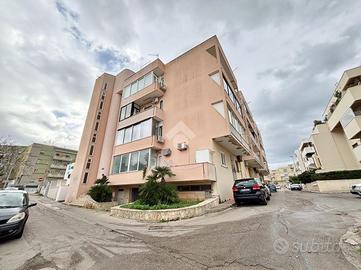 MONOLOCALE A GALLIPOLI