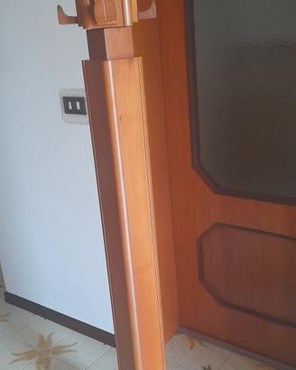 piantana appendiabiti  in noce massiccio 