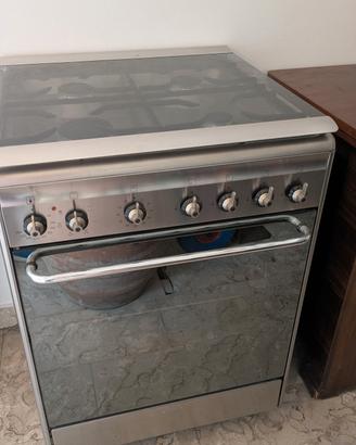 Cucina a gas Smeg - 4 Fuochi + Forno Elettrico