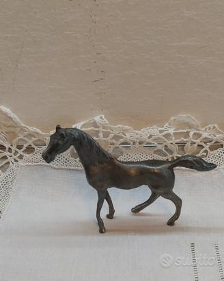 Statuina cavallo da collezione 