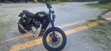 TRIUMPH BONNEVILLE CUSTOM SCRAMBLER/CAFÈ RACER