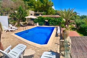 Villa con piscina vista mare Puglia Salento