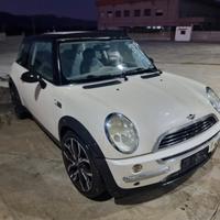 mini cooper 1.6 benzina (RICAMBI)