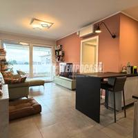 DUE LOCALI CON BOX E TERRAZZO - GREEN VILLAGE