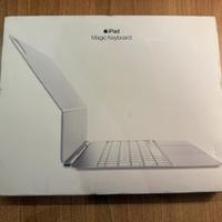 NUOVA Magic Keyboard iPad pro 13”