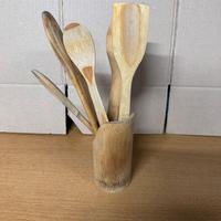 Utensili legno con contenitore usati