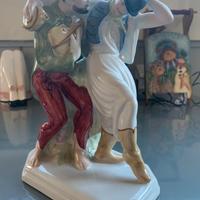 HEREND – Musician Friends Drinking Dancing (#5512)