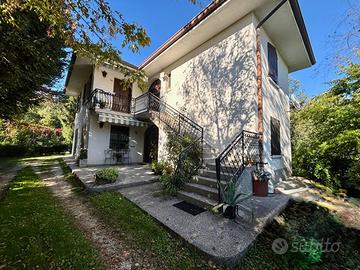 APPARTAMENTO BICAMERE: INGRESSO AUTONOMO E AMPI...