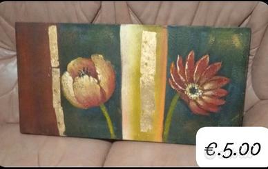 Quadro con i fiori di tela.