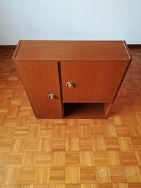 Mobiletto in legno da appendere