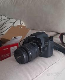 CANON EOS 2000D