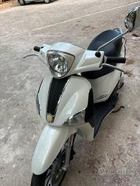 Liberty 50 leggi bene