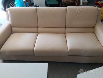 Divano color beige