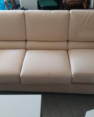Divano color beige