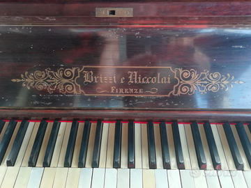 Pianoforte verticale brizzi e niccolai