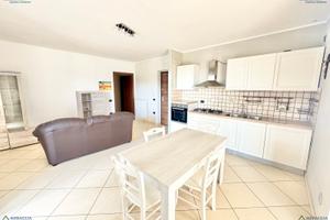 Appartamento 3 vani al primo piano con Terrazzo