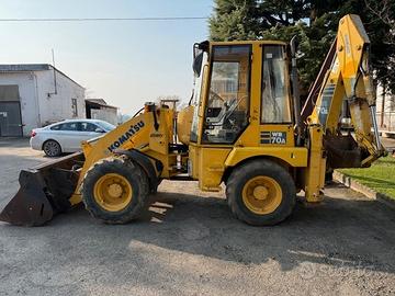 Komatsu WB70A