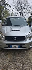 Toyota RAV4 – 2003 – 210.000 km – cambio manuale