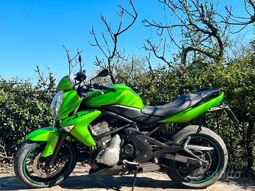 Kawasaki er6n 2008