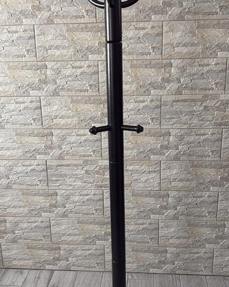 Attaccapanni da terra