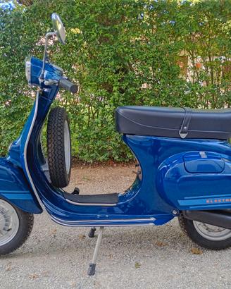 vespa primavera ET3 completamente restaurata