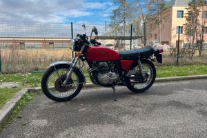 Honda cb 400 four del 1975