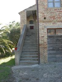 Casa colonica con terreno