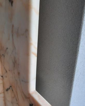 Piano in marmo rosa del Portogallo