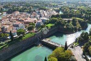 UFFICIO A PESCHIERA DEL GARDA