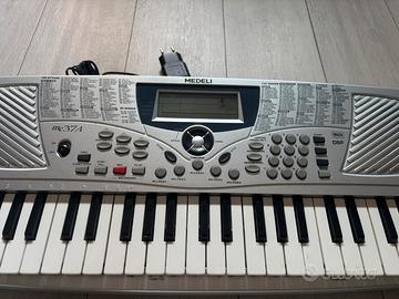 Pianola medeli per scuola media