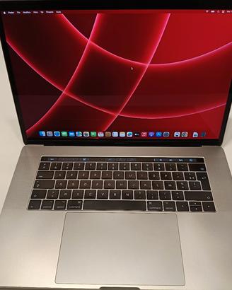 macbook pro 15" A1707  2017 