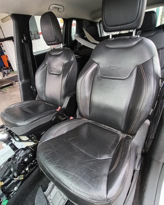 Vendiamo interni Pelle Jeep Renegade