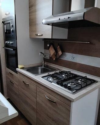 Cucina completa 2 metri con elettrodomestici 