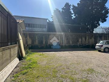 LABORATORIO A GIUGLIANO IN CAMPANIA