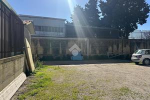 LABORATORIO A GIUGLIANO IN CAMPANIA