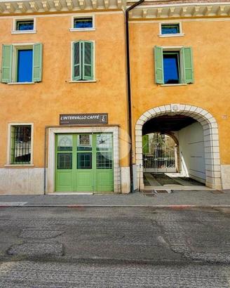 NEGOZIO A LONATO DEL GARDA
