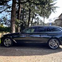 BMW 530I Xdrive LUXURY LINE