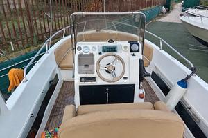 barca Astra 21 con Mercury 40 70 Pro 