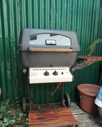 Barbecue a gas