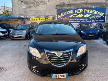 Lancia Ypsilon 1.2 69 CV Platinum EURO 5